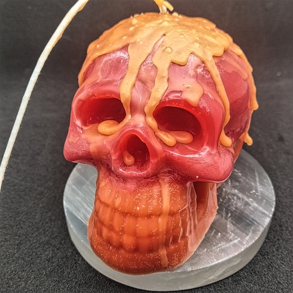 Hand-made Dark & Light Orange Skull Candle Unscented - Picture 5 of 5